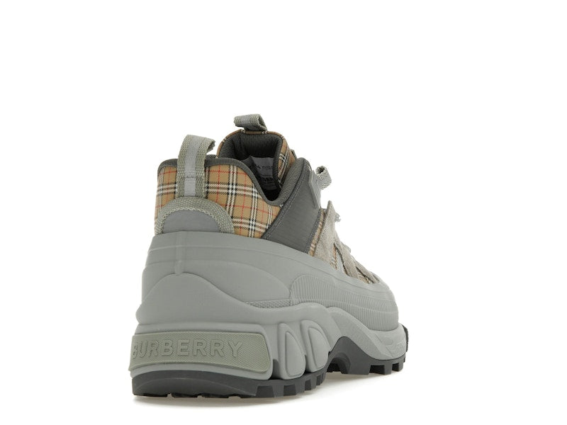 Burberry Arthur Grey Beige Check