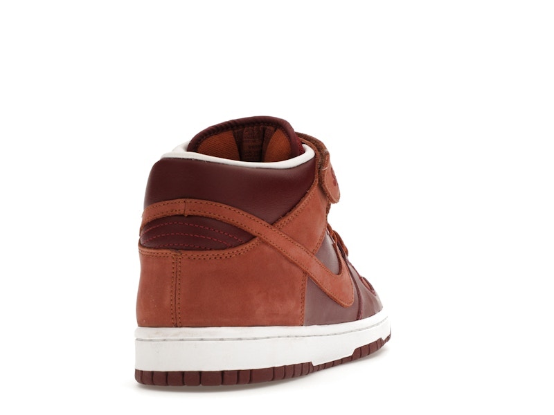 Nike SB Dunk Mid Team Red Pony