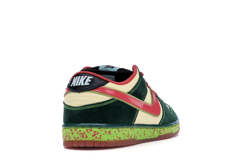Nike SB Dunk Low Mosquito