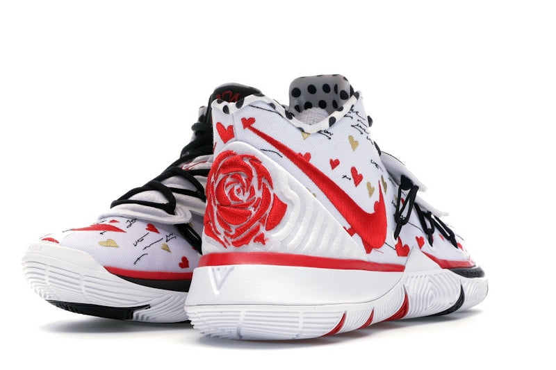 Nike Kyrie 5 Sneaker Room Mom White