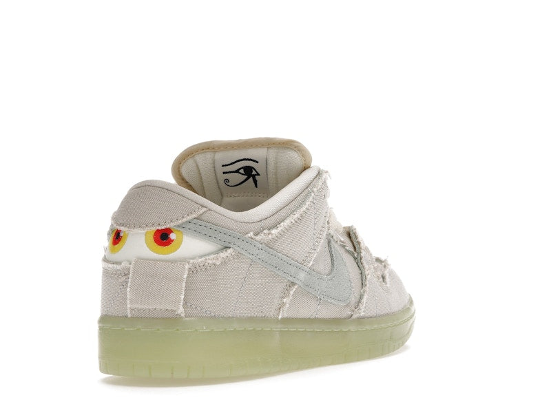Nike SB Dunk Low Mummy