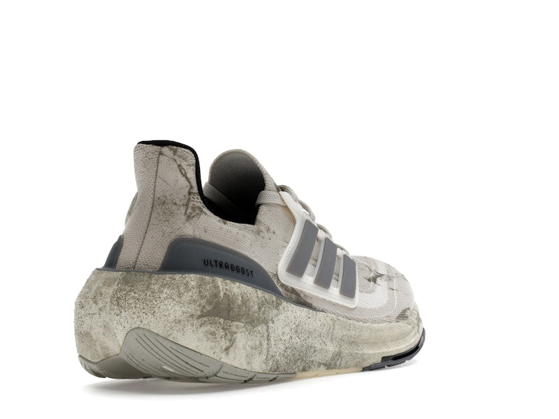 adidas Ultra Boost Light Worn-Out