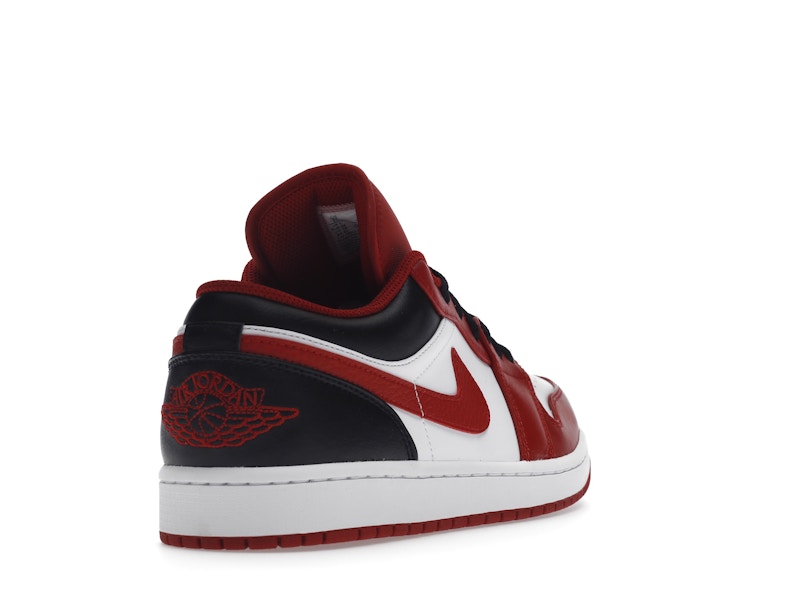 Jordan 1 Low Bulls