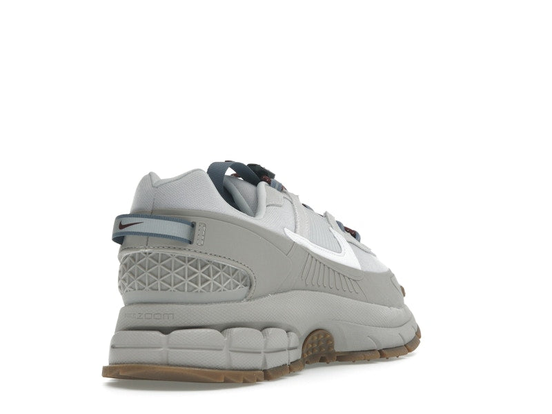 Nike Zoom Vomero Roam College Grey White Gum