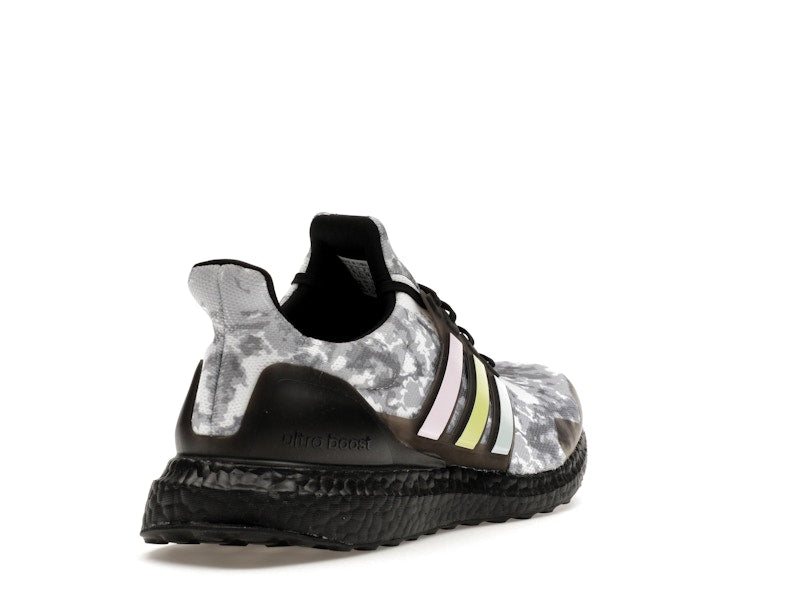 adidas Ultra Boost Sky Tint Black