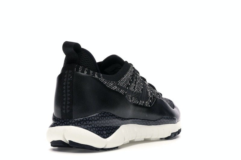 Nike Lupinek Flyknit Low Sail/Black-Anthracite