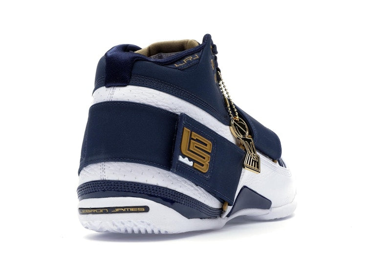 Nike LeBron Zoom Soldier 1 Think 16 25 Straight