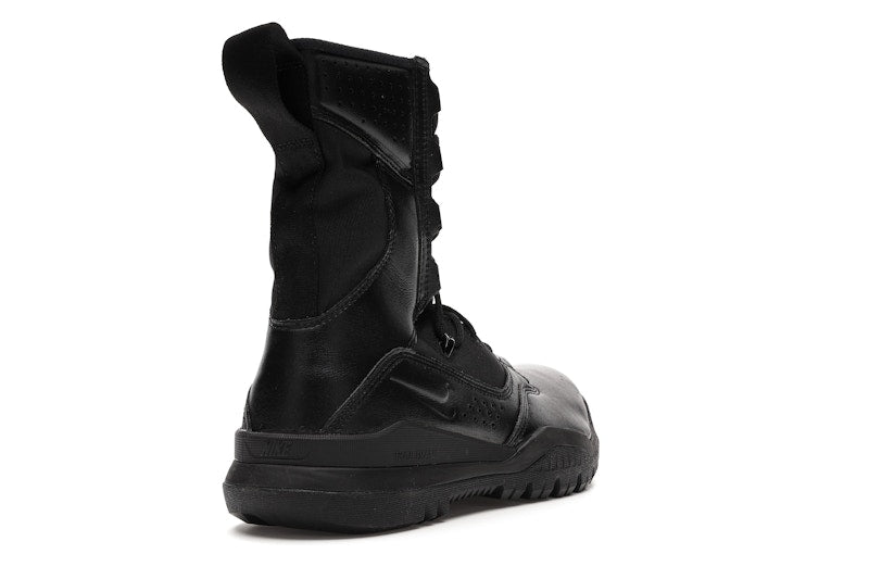 Nike Special Field Boot 8 Inch Black
