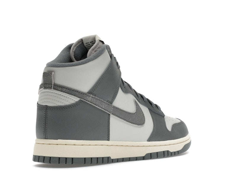 Nike Dunk High Vintage Light Bone Grey