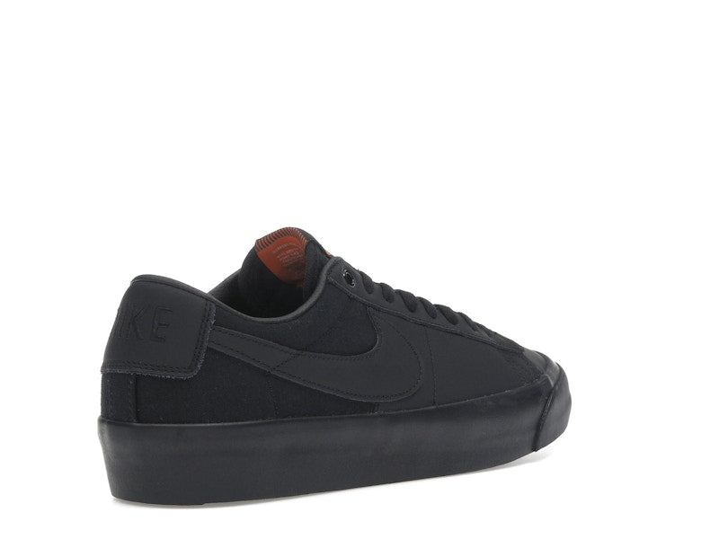 Nike SB Zoom Blazer Low Pro GT ISO Triple Black