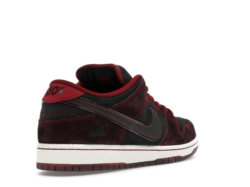 Nike SB Dunk Low Riot Skateshop