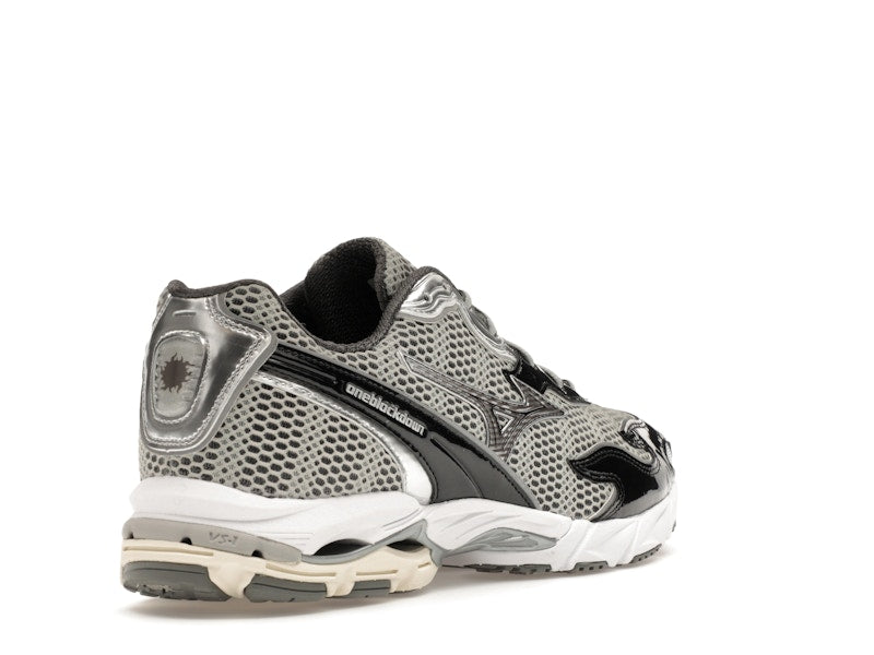 Mizuno Wave Rider 10 Flame Wave One Block Down Onyx