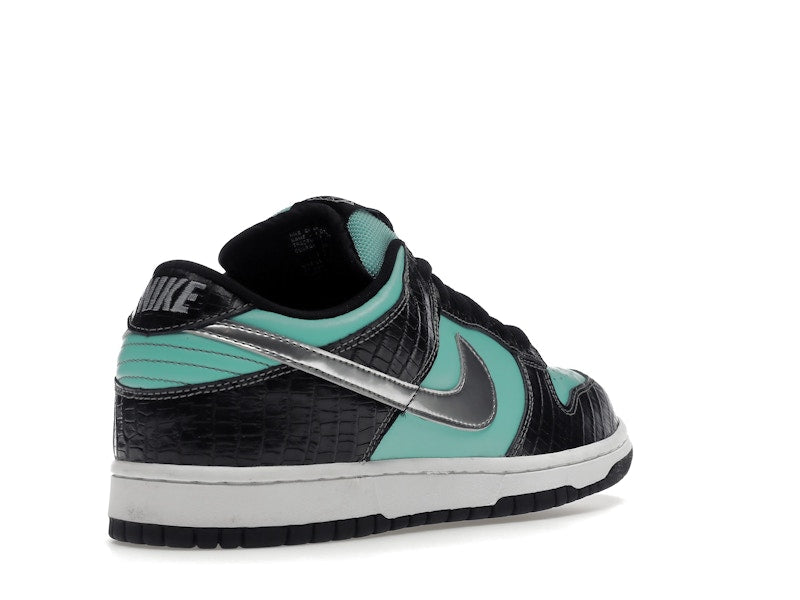 Nike SB Dunk Low Diamond Supply Co.