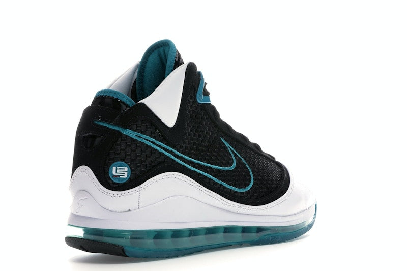 Nike LeBron 7 NFW Red Carpet (2019)