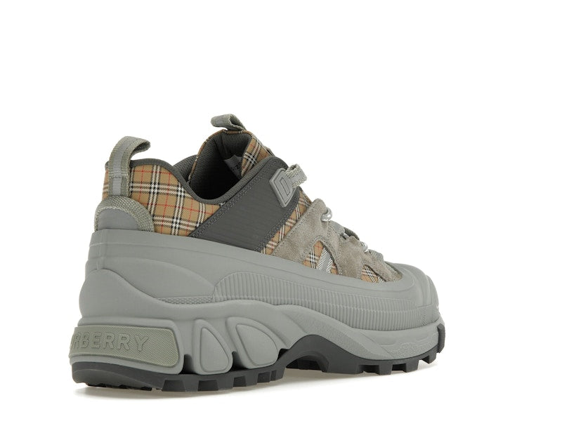 Burberry Arthur Grey Beige Check