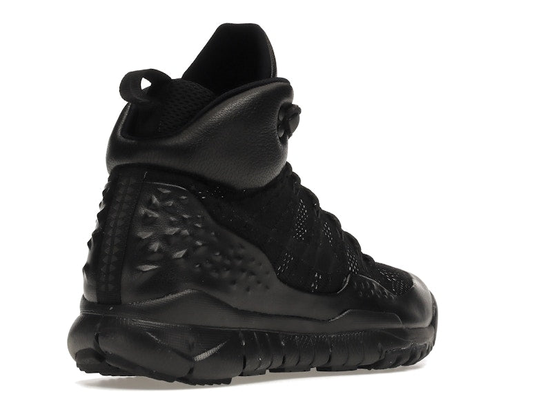 Nike Lupinek Flyknit Triple Black