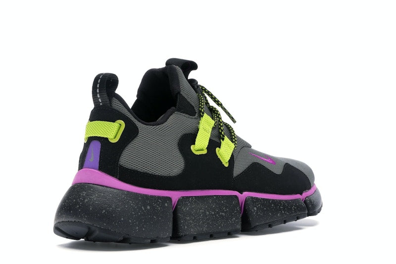 Nike Pocketknife River Rock