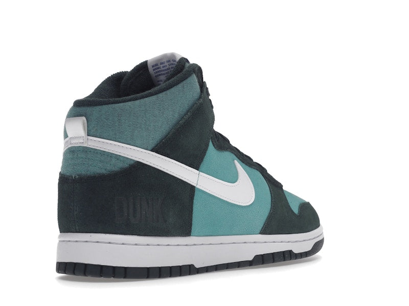 Nike Dunk High Retro SE Athletic Club Pro Green