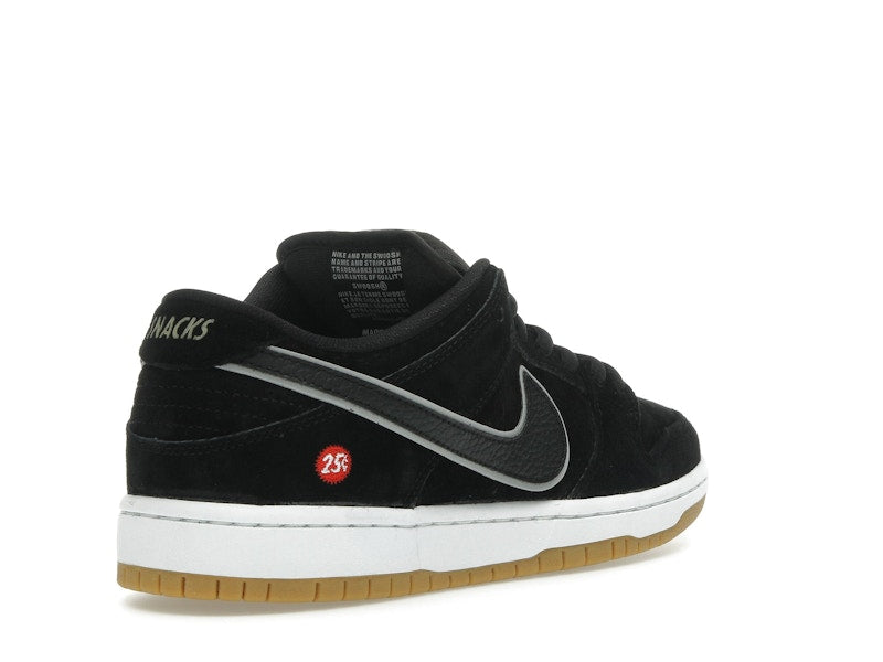 Nike SB Dunk Low Quartersnacks