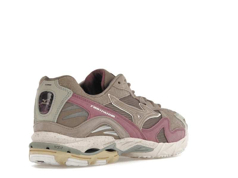 Mizuno Wave Rider 10 Footpatrol Rust