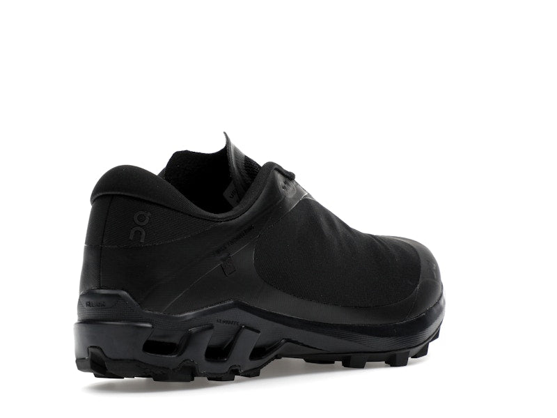 On Running Cloudventure Peak POST ARCHIVE FACTION Black Magnet (Women's)