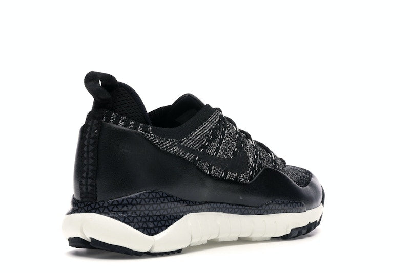Nike Lupinek Flyknit Low Sail/Black-Anthracite