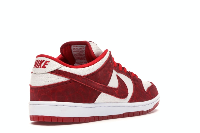 Nike SB Dunk Low Valentine's Day (2014)