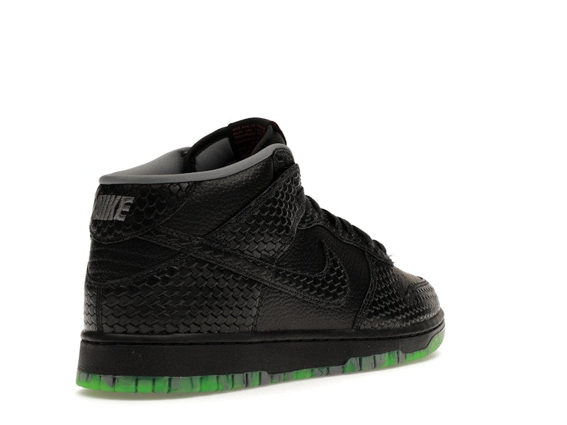 Nike Dunk Mid Premium Halloween Headless Horseman