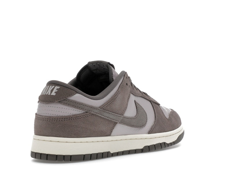Nike Dunk Low SE Platinum Violet Cave Stone