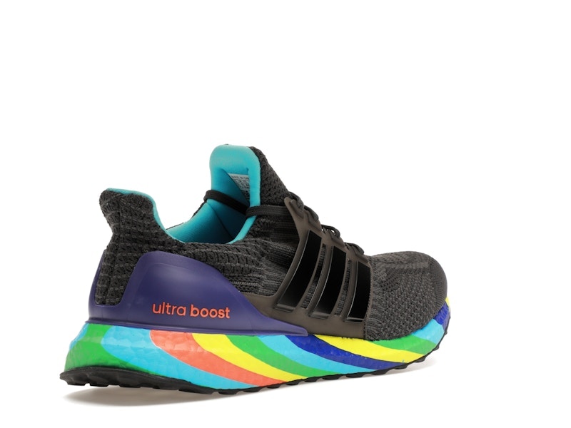 adidas Ultra Boost 5.0 DNA Pride Carbon