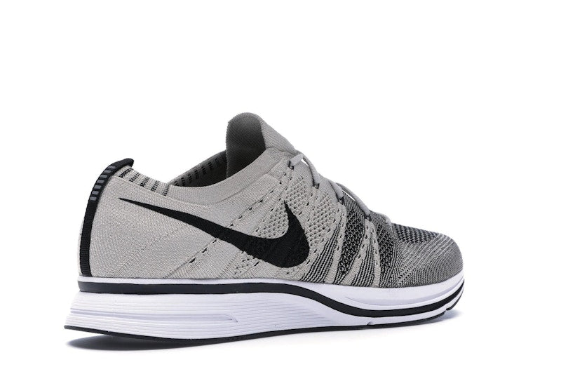 Nike Flyknit Trainer Pale Grey