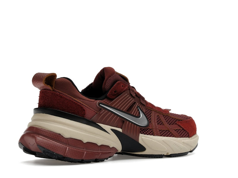 Nike V2K Run Red Sepia Dark Pony (Women's)