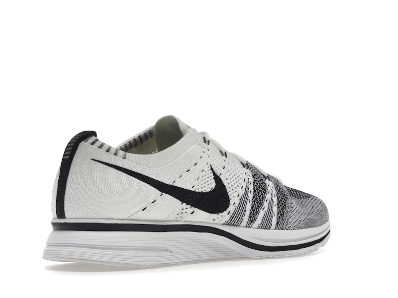Nike Flyknit Trainer White Black