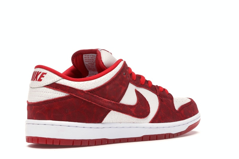 Nike SB Dunk Low Valentine's Day (2014)