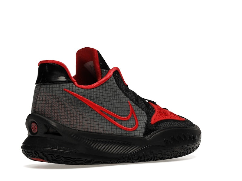 Nike Kyrie 4 Low Bred