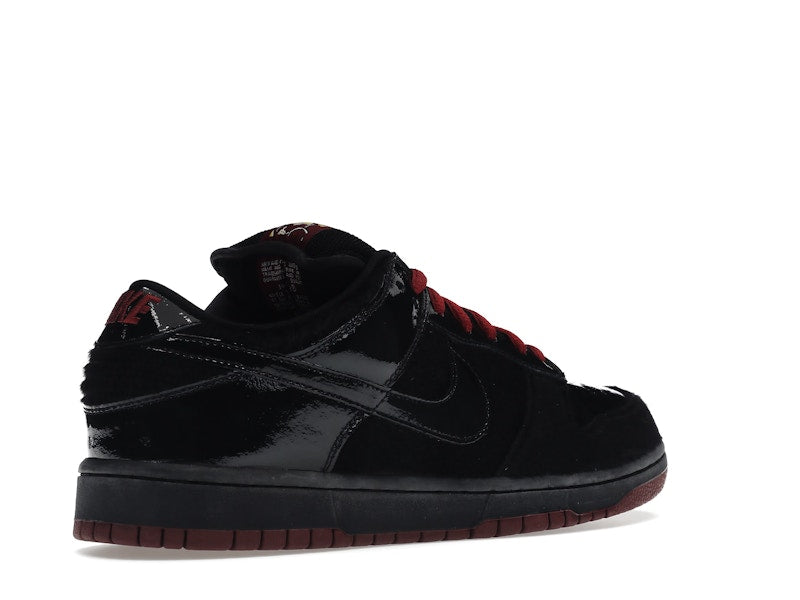 Nike SB Dunk Low Mafia