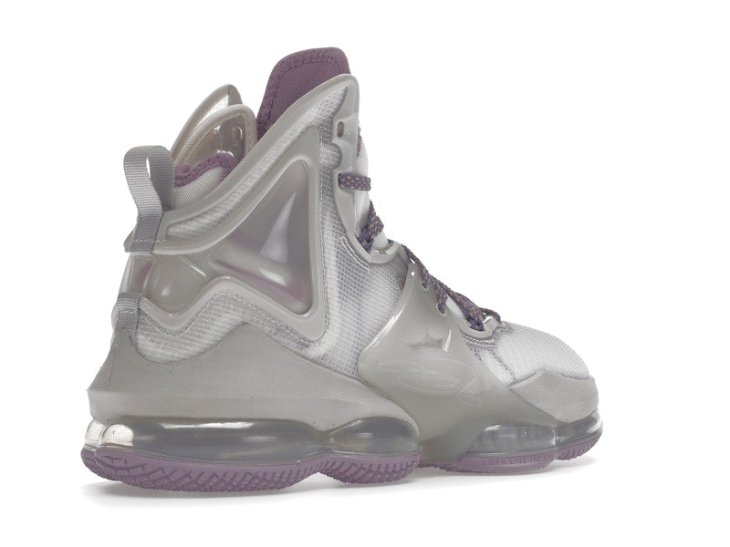 Nike LeBron 19 Strive For Greatness
