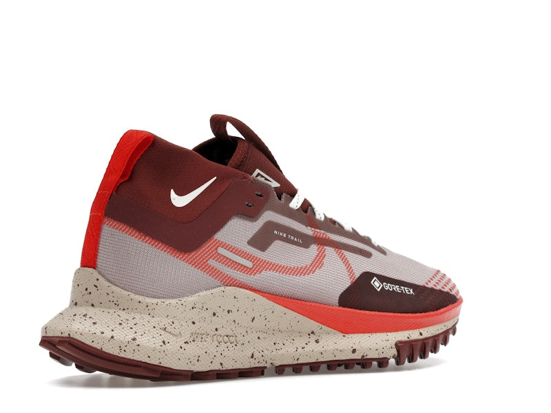 Nike React Pegasus Trail 4 Gore-Tex Diffused Taupe Dark Pony Sail Picante Red (Women's)
