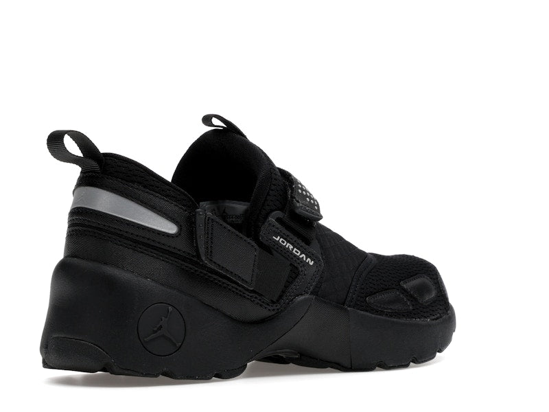 Jordan Trunner LX Triple Black (Women's)
