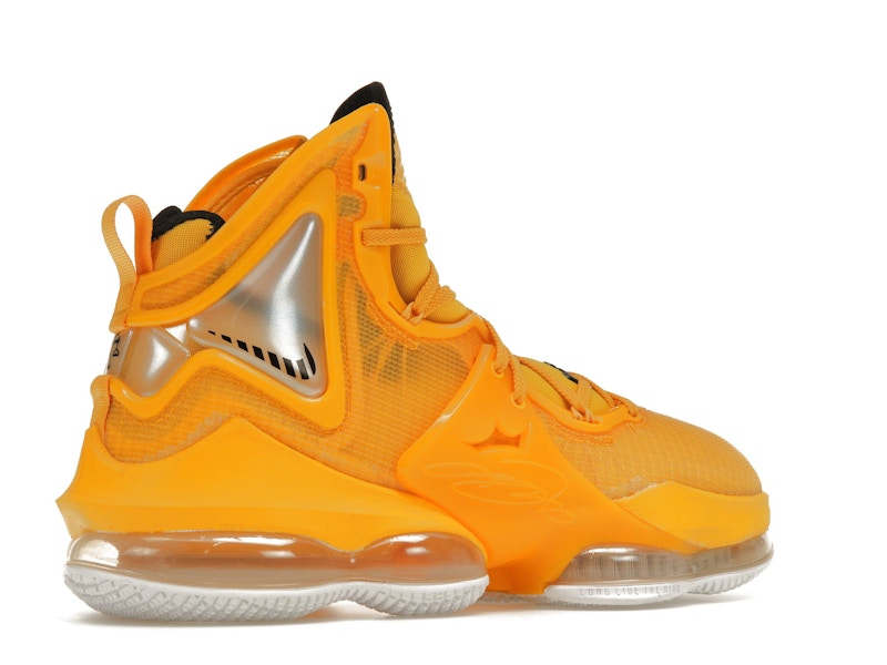 Nike LeBron 19 Hard Hat
