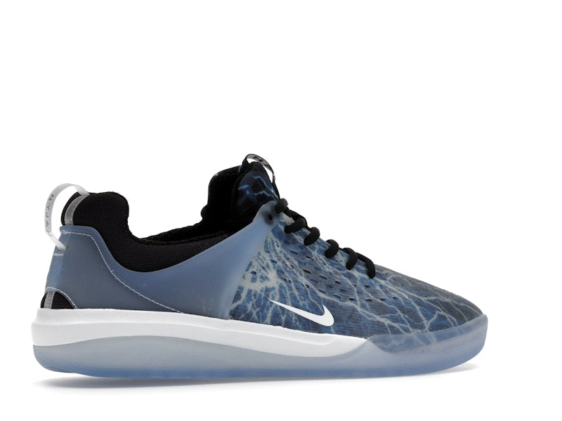 Nike SB Zoom Nyjah 3 Trouble at Home