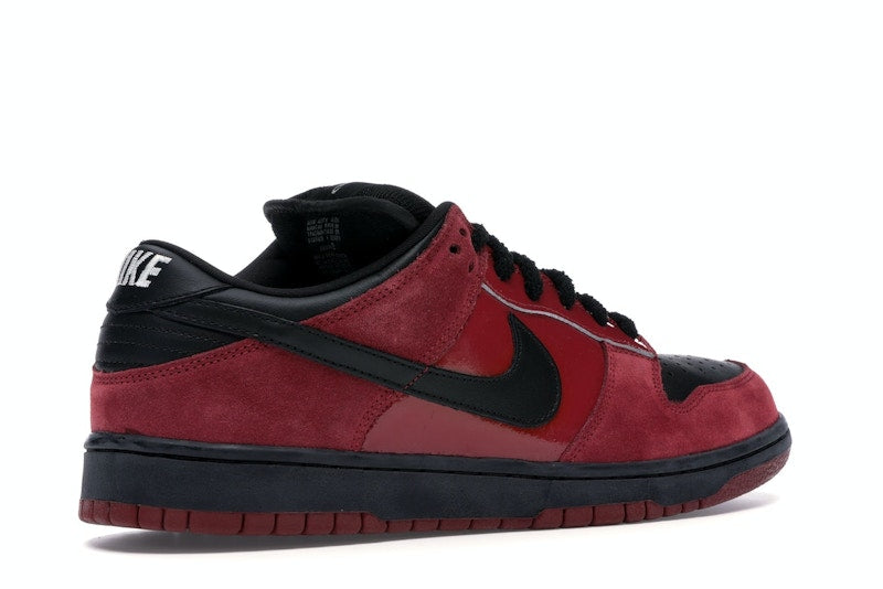 Nike SB Dunk Low Milli Vanilli
