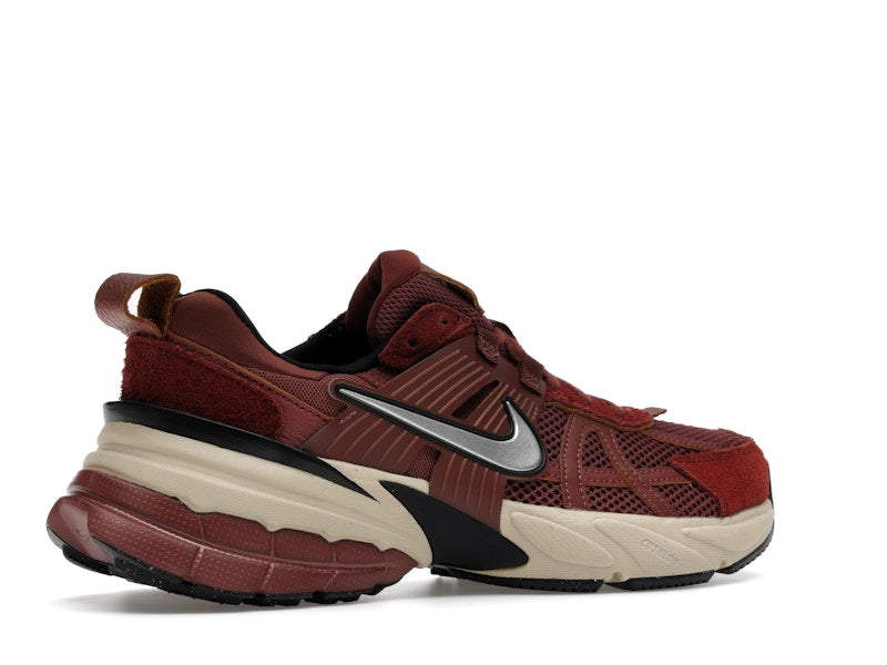 Nike V2K Run Red Sepia Dark Pony (Women's)