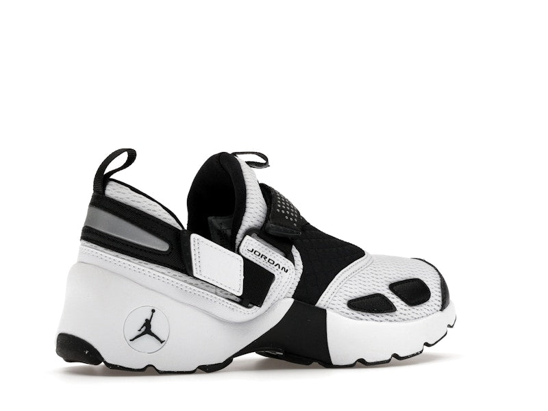 Jordan Trunner LX White Black (Women's)