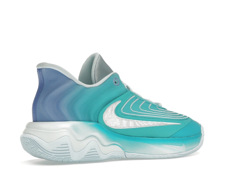 Nike Giannis Immortality 4 Christmas