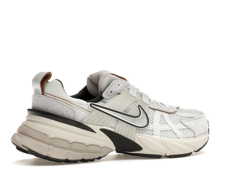 Nike V2K Run Pure Platinum Chrome (Women's)