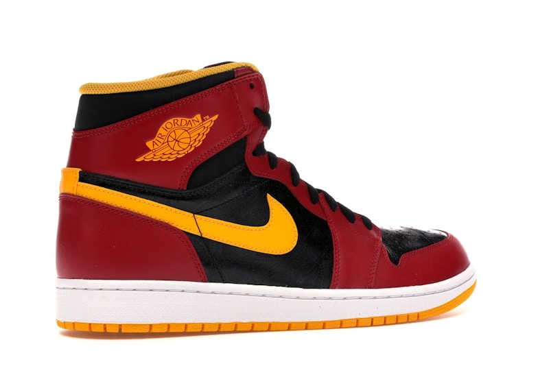 Jordan 1 Retro Human Highlight