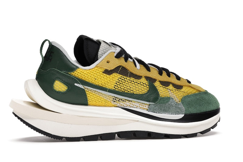 Nike Vaporwaffle sacai Tour Yellow Stadium Green