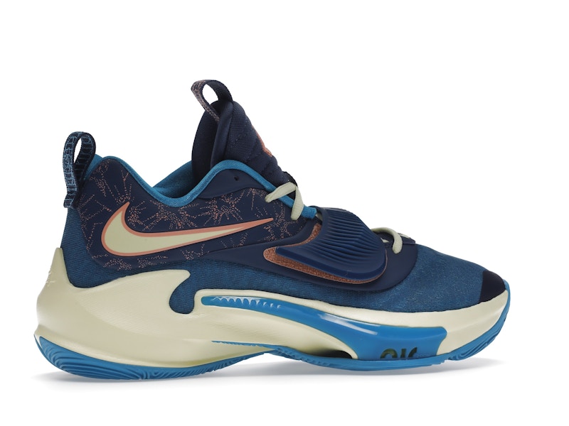 Nike Zoom Freak 3 Everlasting Love