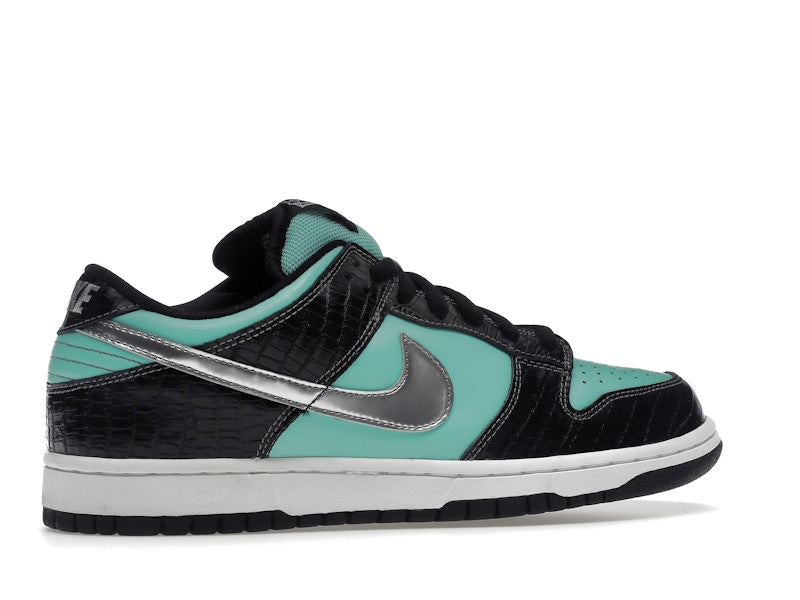Nike SB Dunk Low Diamond Supply Co.